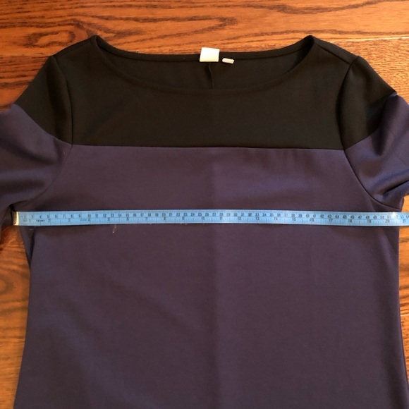 GAP Shift Dress - Picture 3 of 6